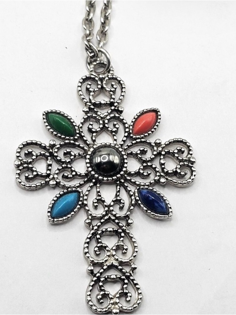Avon vintage necklace